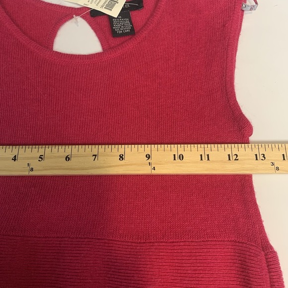 Arden B Dress Womens Medium Sweater Angora Blend Soft Sleeveless Magenta Keyhole - Picture 6 of 7